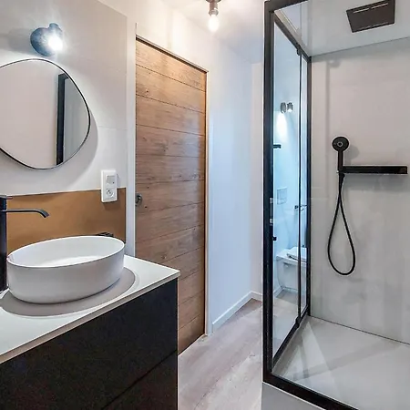 4 Bedroom Amazing In *