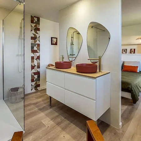 4 Bedroom Amazing In Plouézec